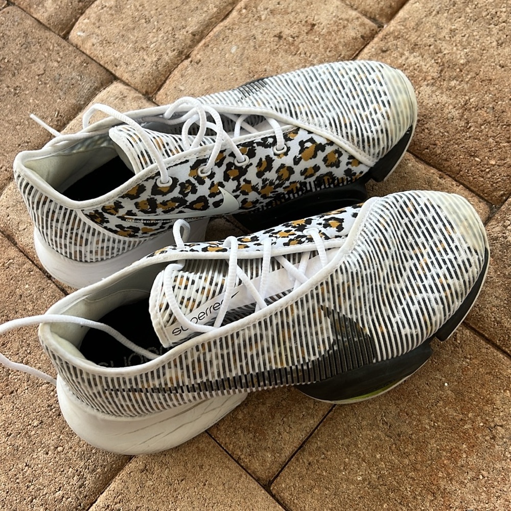 Cheetah/Stripes LIMITED EDITION NIKE size 8 W sneakers- High impact training/gym